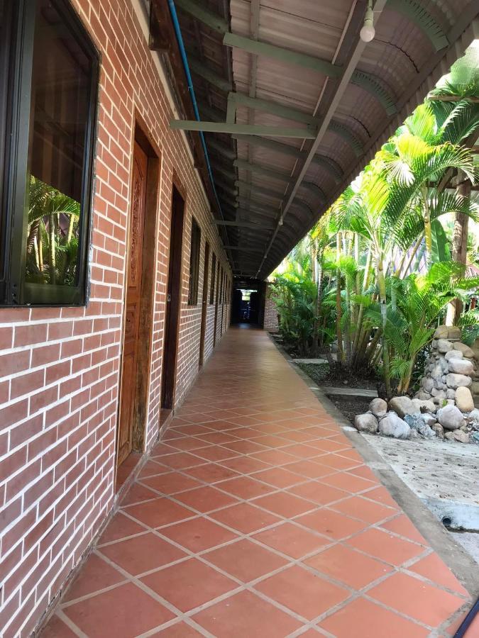 Captain Chim'S Guest House Kep Exterior photo