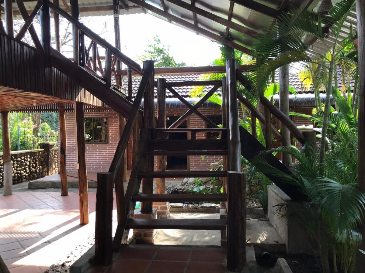 Captain Chim'S Guest House Kep Exterior photo