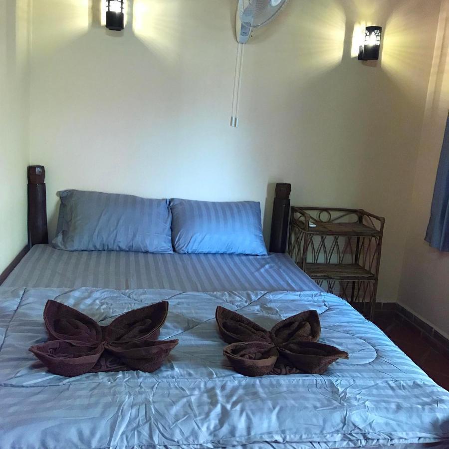 Captain Chim'S Guest House Kep Exterior photo
