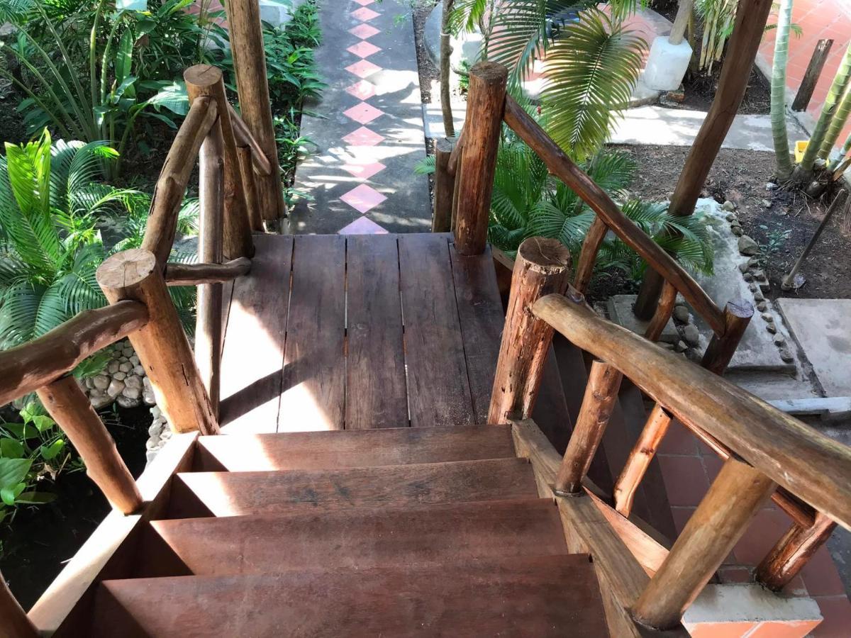 Captain Chim'S Guest House Kep Exterior photo